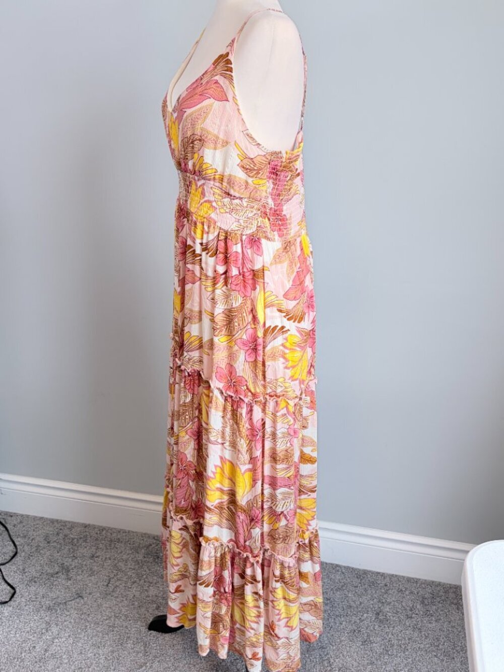 Tiered Maxi Dress Summer Flowy Costal Chic Gold Stitching Pink Yellow Size XXL - Picture 4 of 13
